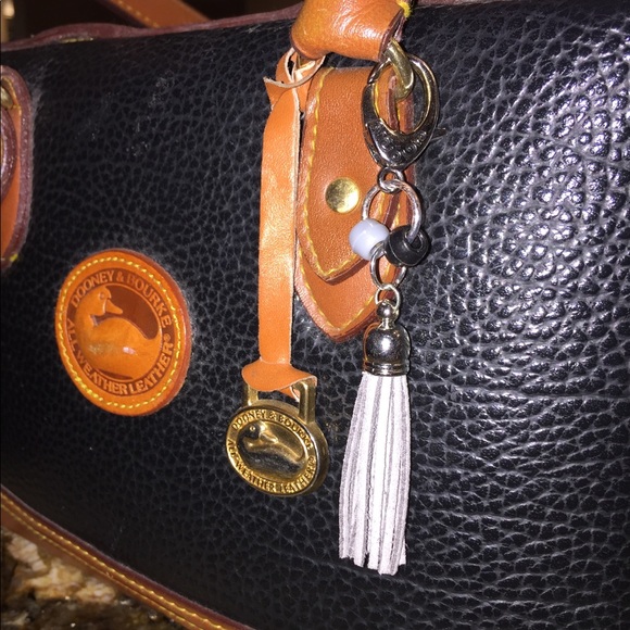 ~*Purse /Bag 🔵CharmTassel, Keychain or Necklace🔵 - Picture 1 of 8